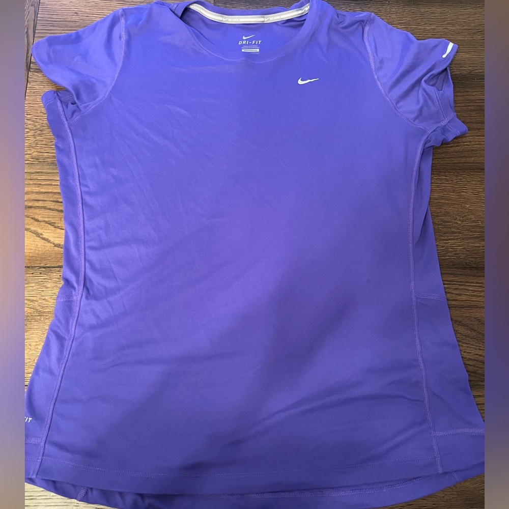 Women’s dri fit Nike women’s short sleeve running shirt